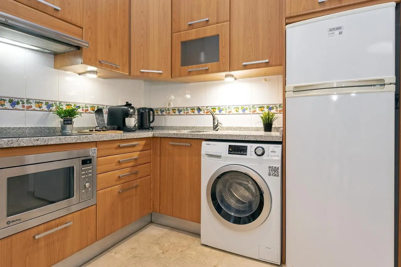-Malagasunapts-Central And Cozy Apartment